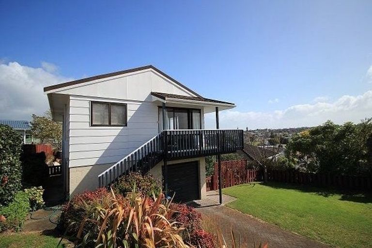 Photo of property in 16 Bellevue Road, Brookfield, Tauranga, 3110