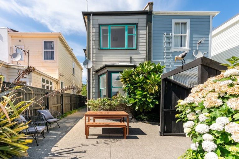 Photo of property in 19 Roy Street, Newtown, Wellington, 6021