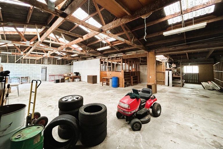 Photo of property in 164 Hendersons Line, Kelvin Grove, Palmerston North, 4470