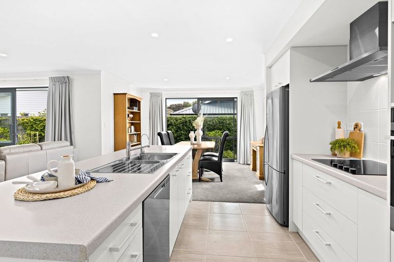 Photo of property in 12 Trevally Place, Snells Beach, 0920