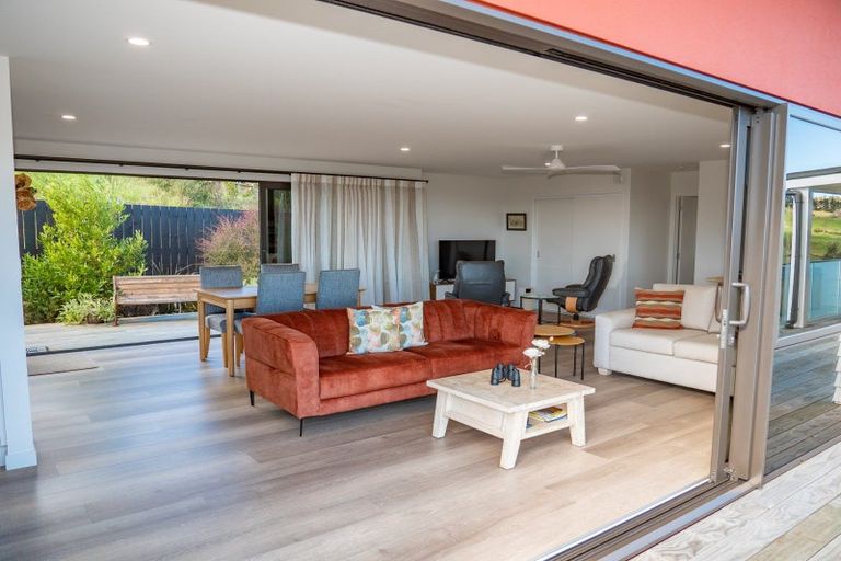 Photo of property in 4 Freyja Crescent, Coopers Beach, 0420