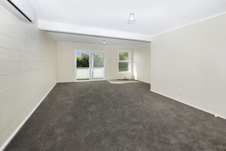 Photo of property in 12 Thornley Street, Titahi Bay, Porirua, 5022