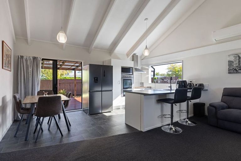 Photo of property in 1 Lydia Place, Kelvin Grove, Palmerston North, 4414