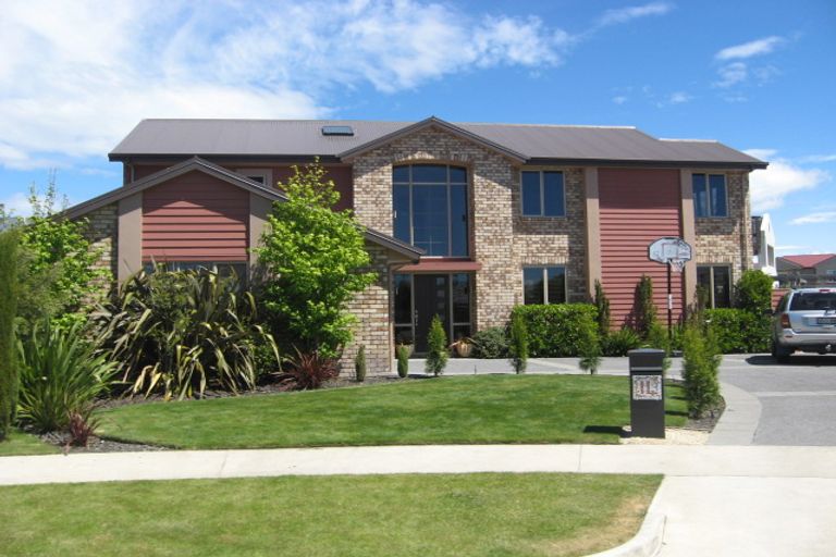 Photo of property in 14 Jasper Place, Northwood, Christchurch, 8051