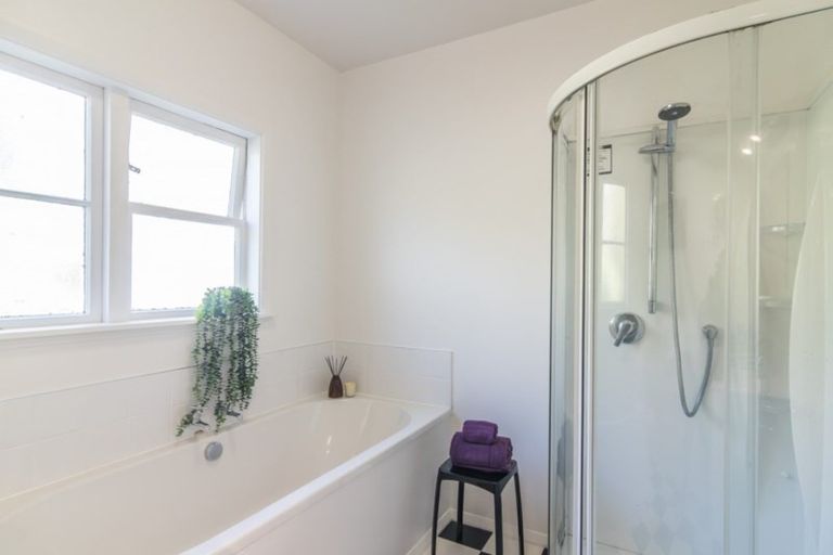 Photo of property in 169 Broderick Road, Johnsonville, Wellington, 6037