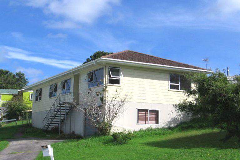 Photo of property in 50 Farwood Drive, Henderson, Auckland, 0612