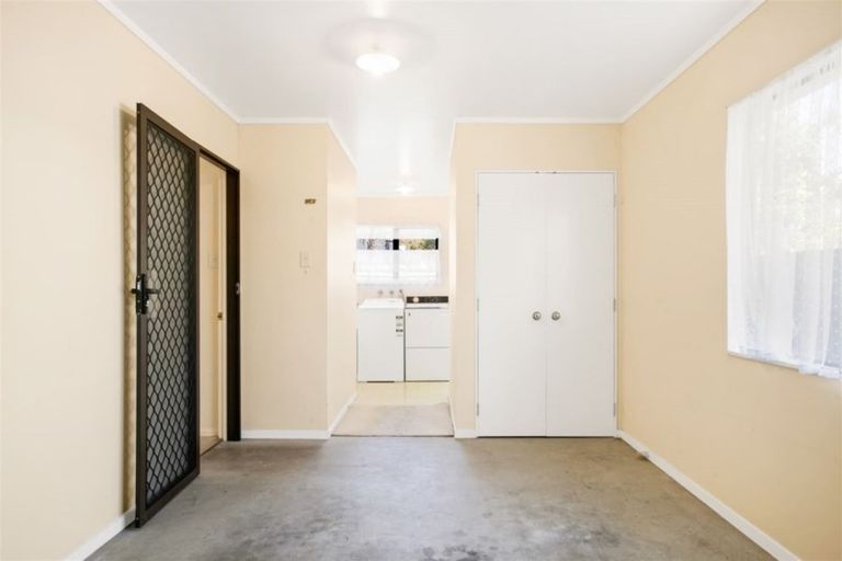 Photo of property in 1/25 Rathgar Road, Henderson, Auckland, 0610
