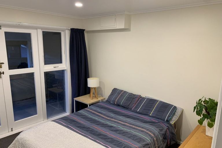 Photo of property in 30 Noall Street, Te Atatu Peninsula, Auckland, 0610