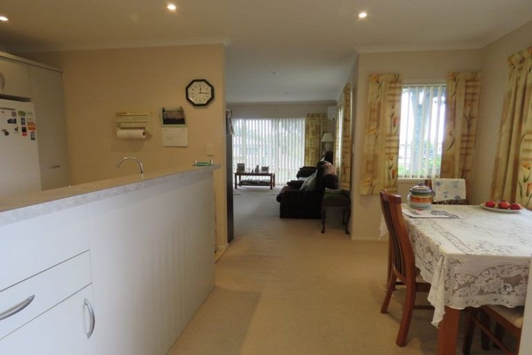 Photo of property in 147 Tukapa Street, Westown, New Plymouth, 4310