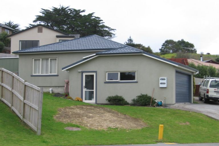 Photo of property in 18 Cabeleigh Drive, Helensville, 0800