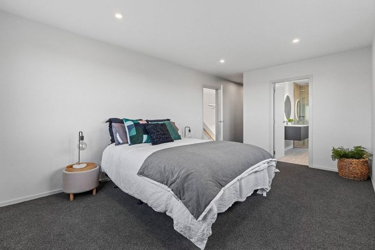 Photo of property in 22 Macleod Avenue, Halfway Bush, Dunedin, 9010