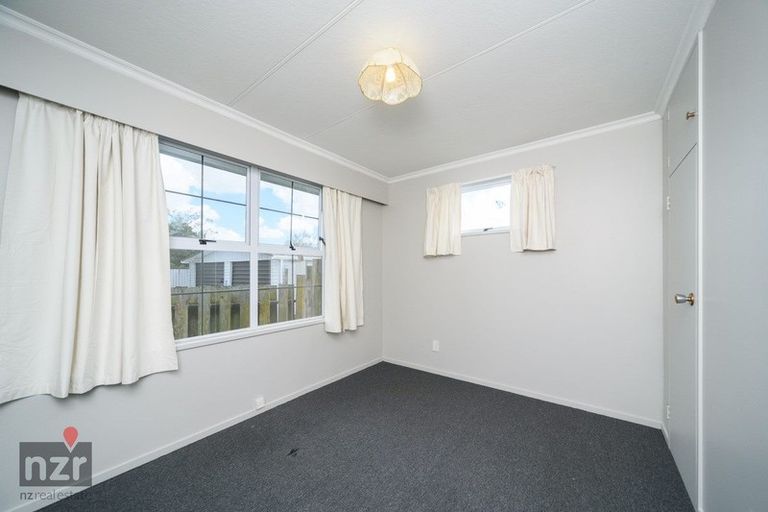 Photo of property in 6 Oban Place, Awapuni, Palmerston North, 4412