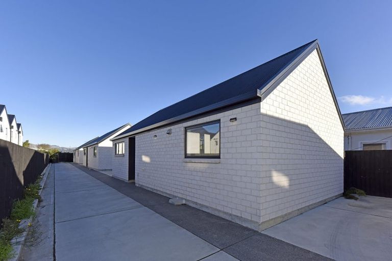 Photo of property in 2/502 Armagh Street, Linwood, Christchurch, 8011