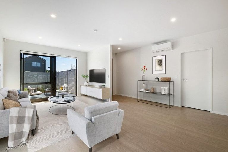 Photo of property in 5 Verde Lane, Rosehill, Papakura, 2113