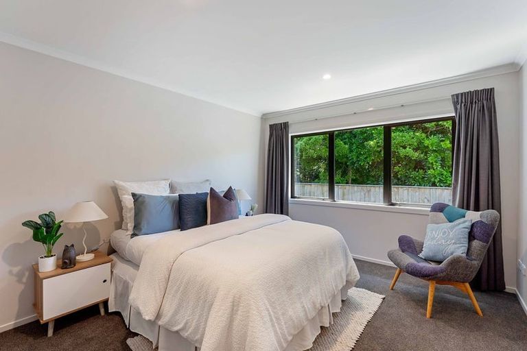 Photo of property in 62 Awanui Drive, Waikanae, 5036
