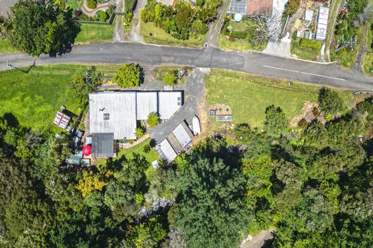 Photo of property in 15 Pohue Creek Road, Waiomu, Thames, 3575