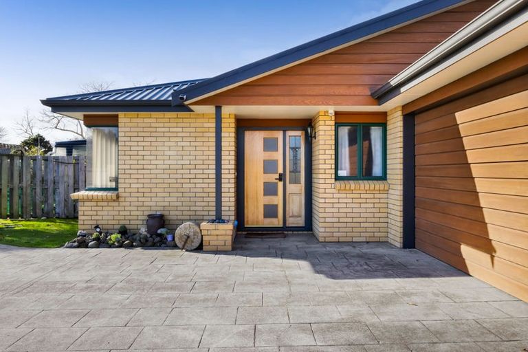 Photo of property in 190 Glover Road, Hawera, 4610
