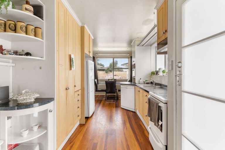 Photo of property in 33 Aarts Avenue, Manurewa, Auckland, 2102