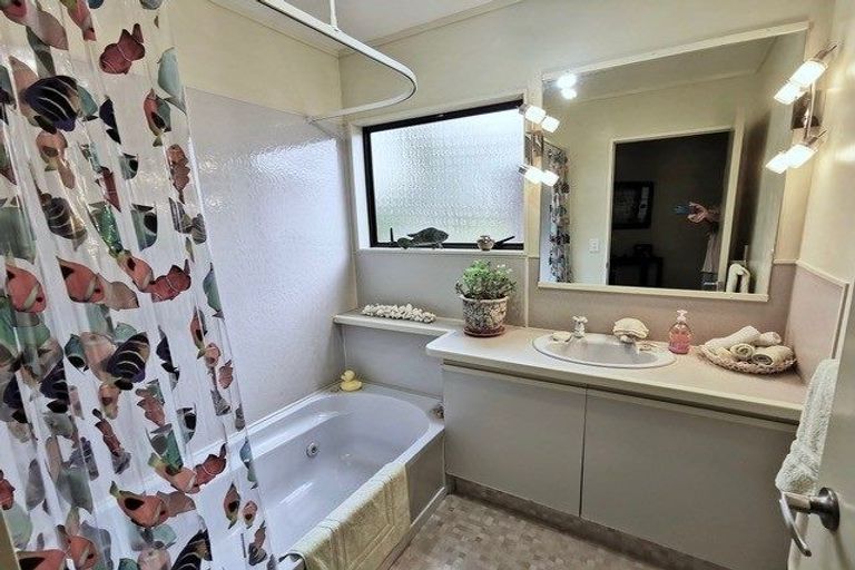 Photo of property in 14 Hoey Street, Te Kamo, Whangarei, 0112