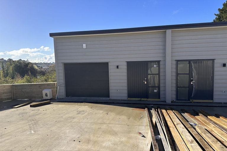 Photo of property in 309 Don Buck Road, Massey, Auckland, 0614