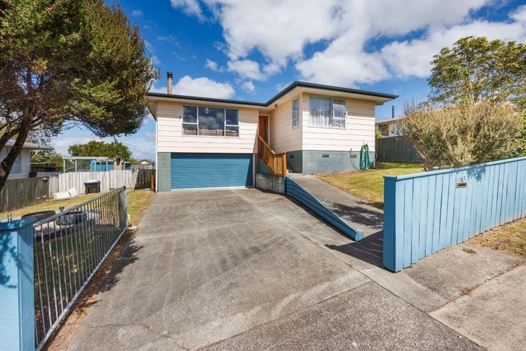 Photo of property in 10 Heatherlea Heights, Feilding, 4702