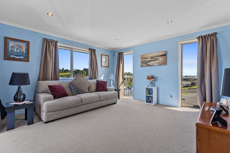 Photo of property in 73 Orion Drive, Welcome Bay, Tauranga, 3112