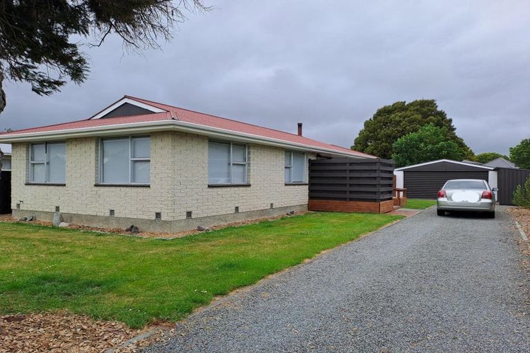 Photo of property in 9 Charnwood Crescent, Bishopdale, Christchurch, 8051