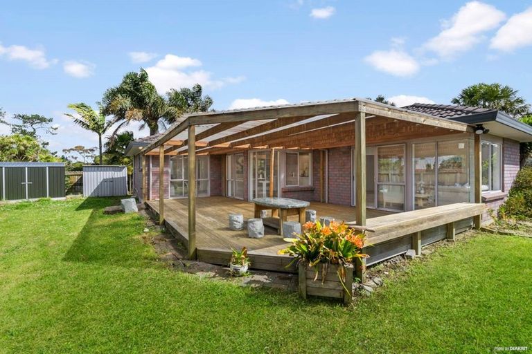 Photo of property in 11 Corfield Way, Burswood, Auckland, 2013