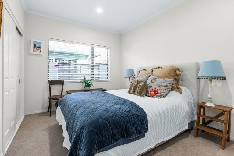 Photo of property in 17c Hetley Crescent, Taradale, Napier, 4112