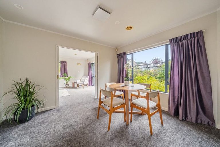 Photo of property in 34 Birkinshaw Grove, Riverstone Terraces, Upper Hutt, 5018