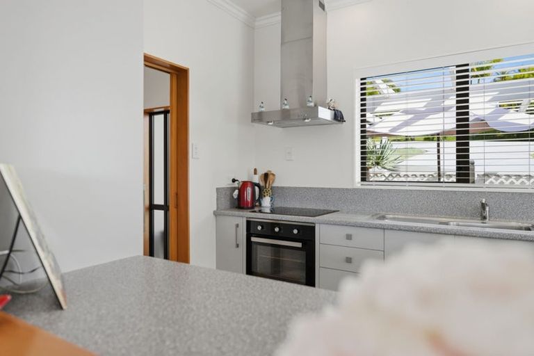 Photo of property in 10 Cable Bay Block Road, Cable Bay, 0420