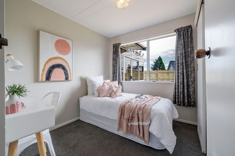 Photo of property in 49 Acacia Street, Kelvin Grove, Palmerston North, 4414