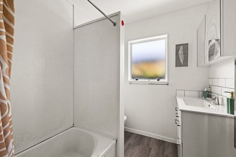 Photo of property in 605 Maddison Street, Akina, Hastings, 4122