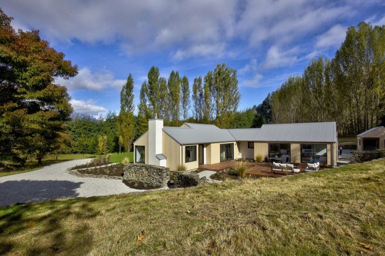 Photo of property in 206 Dalefield Road, Dalefield, Queenstown, 9371