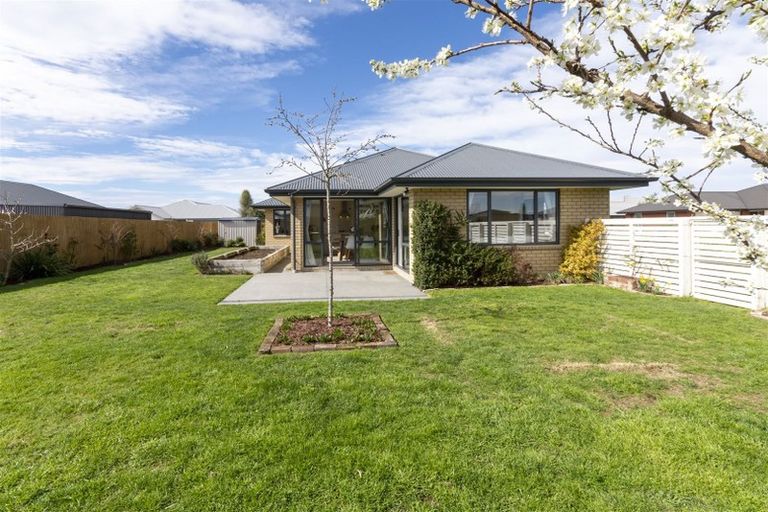 Photo of property in 47 Koura Drive, Rangiora, 7400