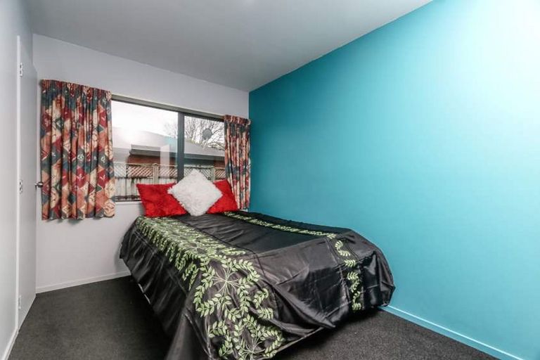 Photo of property in 23 Robertson Road, Favona, Auckland, 2024