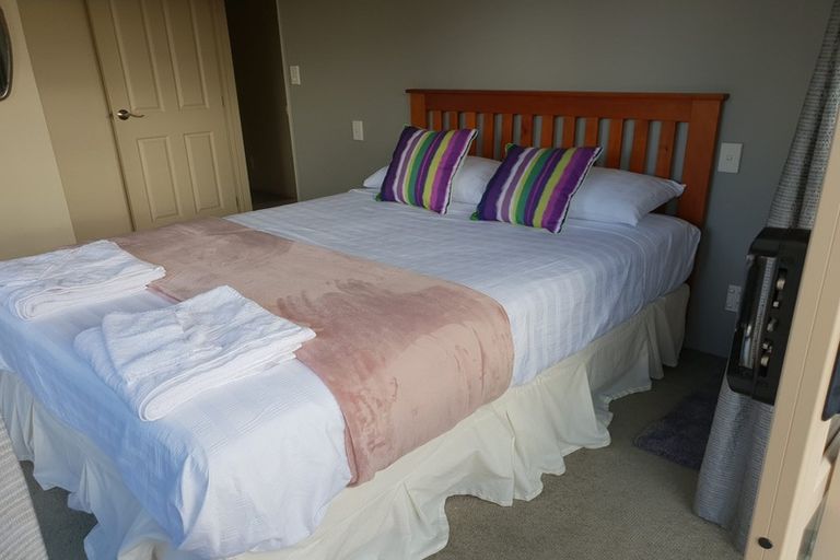 Photo of property in 239 Hill Road, The Gardens, Auckland, 2105