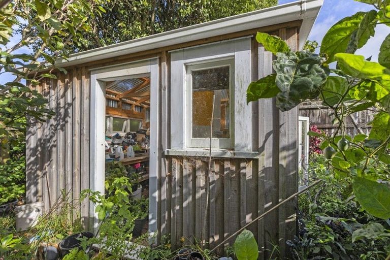 Photo of property in 60 Veale Road, Ridgewood, New Plymouth, 4371