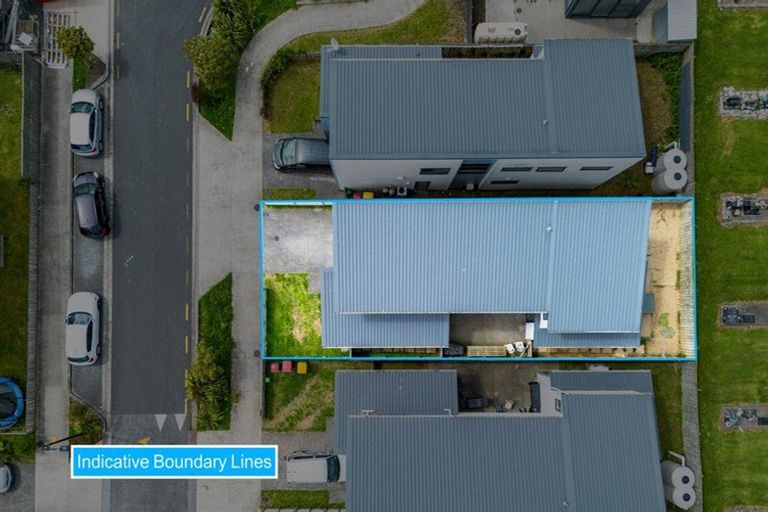Photo of property in 28 Lili Chen Way, Mangere Bridge, Auckland, 2022