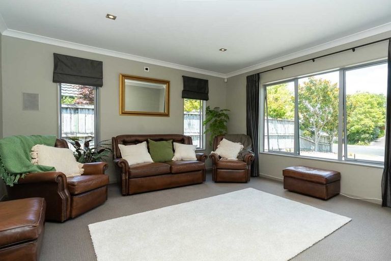 Photo of property in 19 Ravenscourt Place, Huntington, Hamilton, 3210