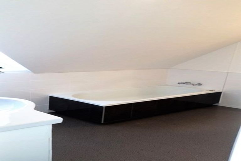 Photo of property in 31 Innes Road, St Albans, Christchurch, 8052