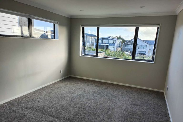 Photo of property in 6 Hautoa Lane, Flat Bush, Auckland, 2019