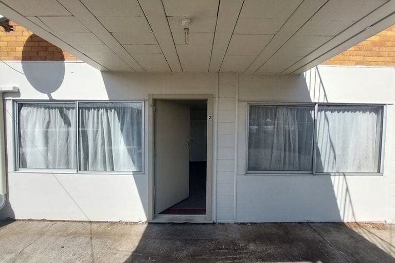 Photo of property in 4/90 Kenderdine Road, Papatoetoe, Auckland, 2025