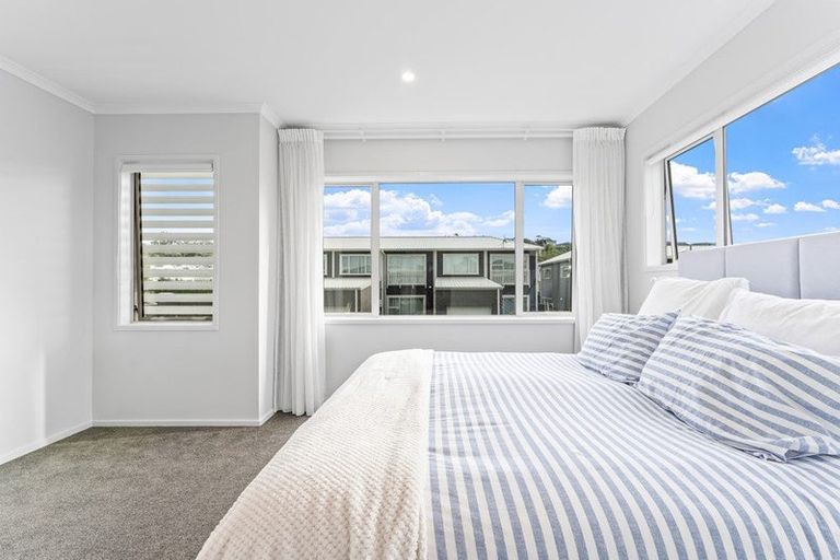 Photo of property in 6 Taitonga Lane, Stanmore Bay, Whangaparaoa, 0932