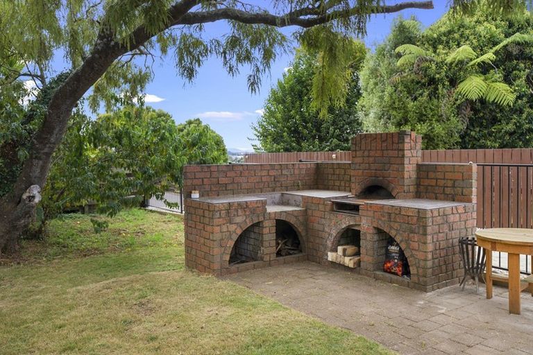 Photo of property in 126 Newcastle Road, Dinsdale, Hamilton, 3204