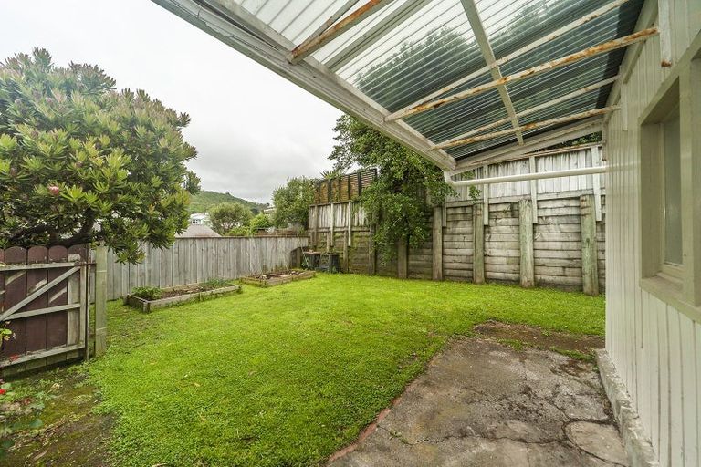 Photo of property in 20 Tamar Street, Island Bay, Wellington, 6023