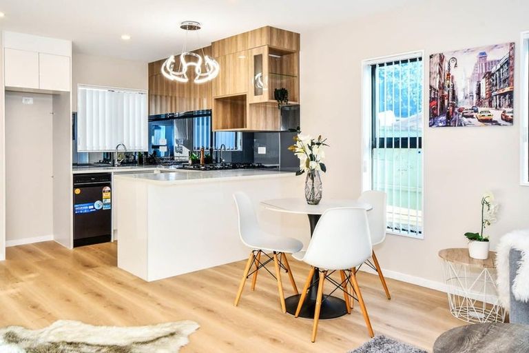 Photo of property in 1/27 Landscape Road, Papatoetoe, Auckland, 2025