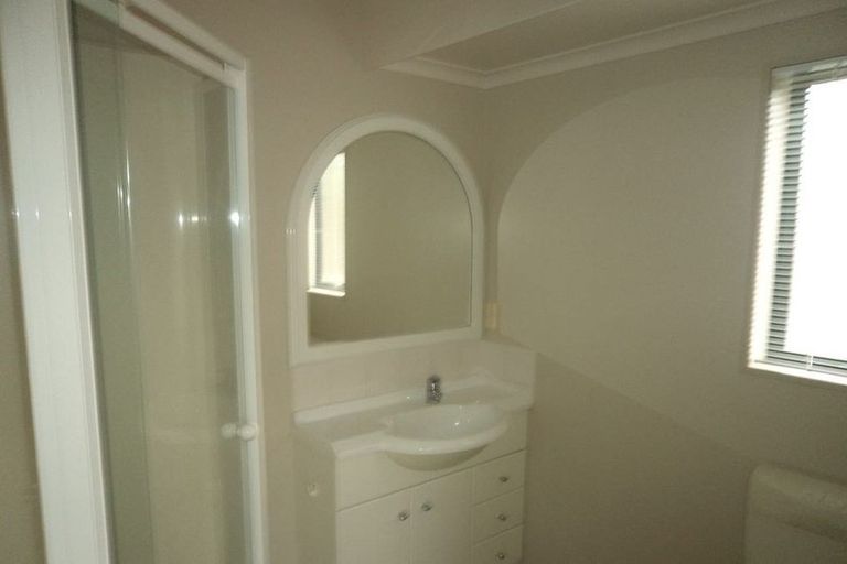 Photo of property in 33 Keswick Crescent, Huntington, Hamilton, 3210