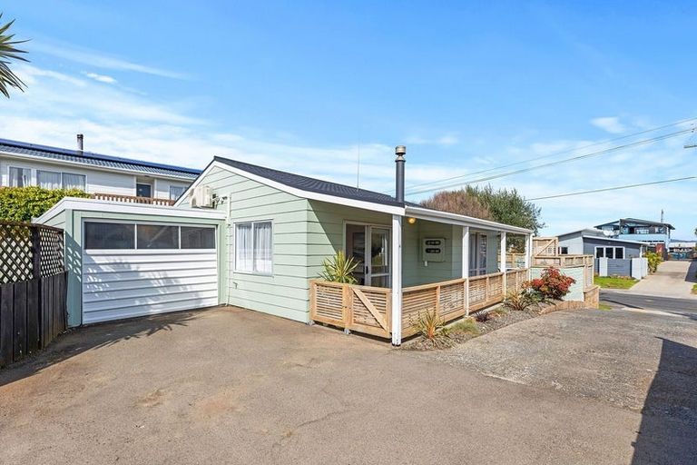 Photo of property in 245 Dickson Road, Papamoa Beach, Papamoa, 3118