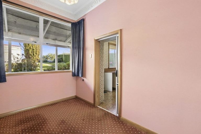 Photo of property in 37 Mornington Road, Balaclava, Dunedin, 9011